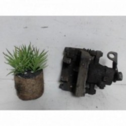 Etrier arriere gauche...