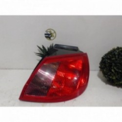 Feu arriere principal droit...