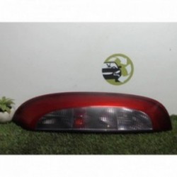 Feu arriere principal droit...