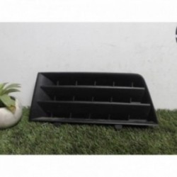 Grille de calandre gauche...