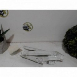 Charniere de capot...