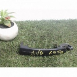 Poignee porte avant gauche...