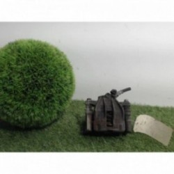 Etrier avant droit...