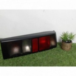 Feu arriere principal droit...