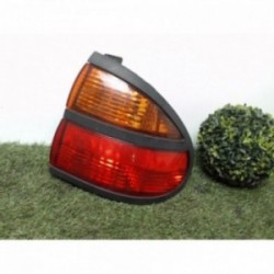 Feu arriere principal droit...