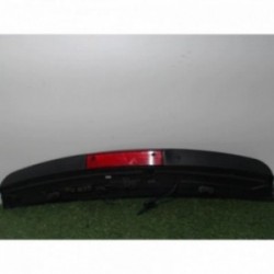 Feu arriere stop central...