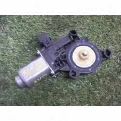 Moteur leve vitre avant...