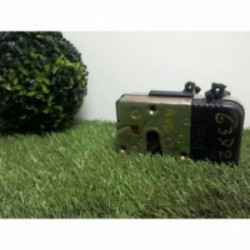 Serrure avant gauche...