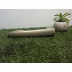 Poignee porte avant gauche...