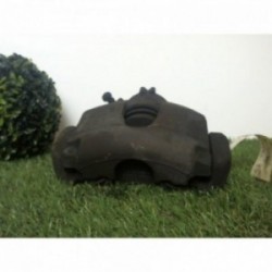 Etrier avant droit...