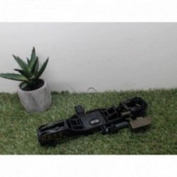 Support poignee porte avant...