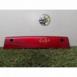 Feu arriere stop central...