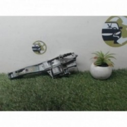 Support poignee porte avant...