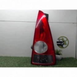 Feu arriere principal droit...