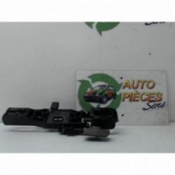 Support poignee porte avant...