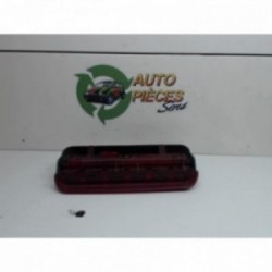 Feu arriere stop central...