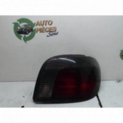 Feu arriere principal droit...