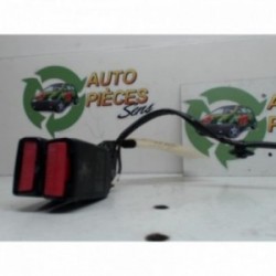 Attache ceinture arriere...