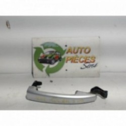 Poignee porte avant gauche...