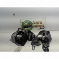 Ceinture arriere droit...