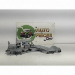 Support poignee porte avant...