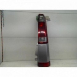 Feu arriere principal droit...