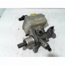 Maitre cylindre (freinage)...