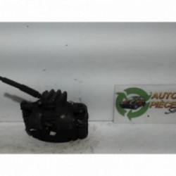 Etrier avant droit...