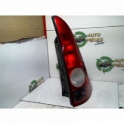 Feu arriere principal droit...