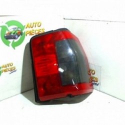 Feu arriere principal droit...