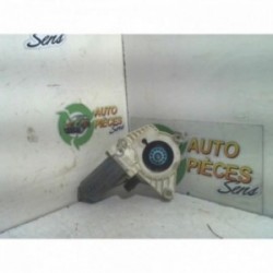 Moteur leve vitre avant...