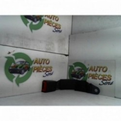 Attache ceinture arriere...