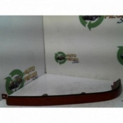 Enjoliveur moustache...