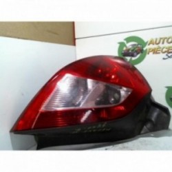 Feu arriere principal...