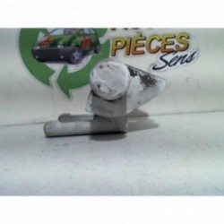 Charniere de porte avant...