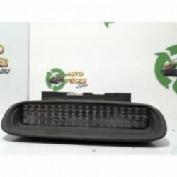 Feu arriere stop central...