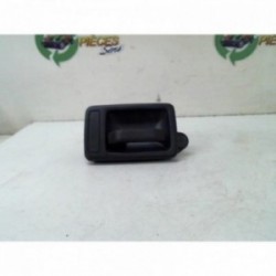 Poignee porte avant gauche...