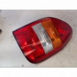 Feu arriere principal droit...