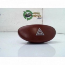 Bouton de warning PEUGEOT 206+