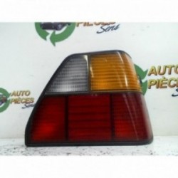 Feu arriere principal droit...