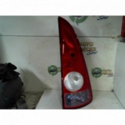 Feu arriere principal droit...