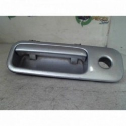 Poignee porte avant gauche...