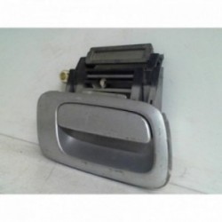 Poignee porte avant droit...