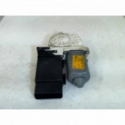 Moteur leve vitre avant...