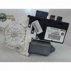 Moteur leve vitre avant...