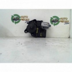 Moteur leve vitre avant...
