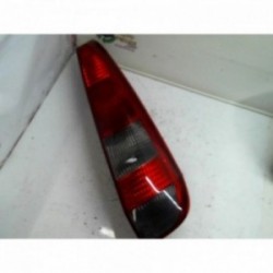 Feu arriere principal droit...