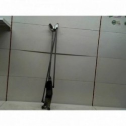 Moteur essuie glace avant...