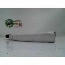 Poignee porte avant gauche...