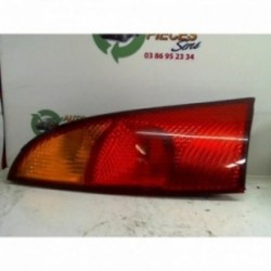 Feu arriere principal droit...